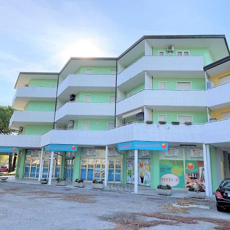 Condominio Prisma Bibione Exterior foto